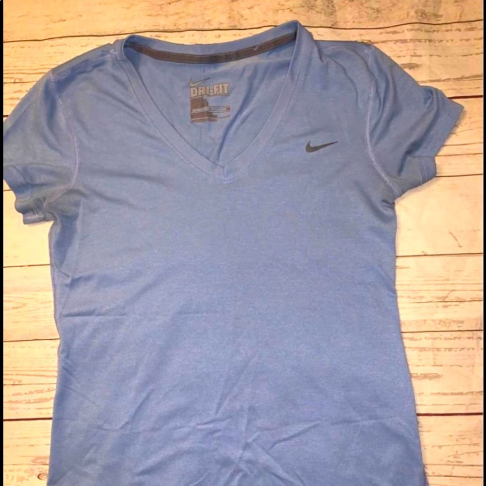 Nike dry fit tee